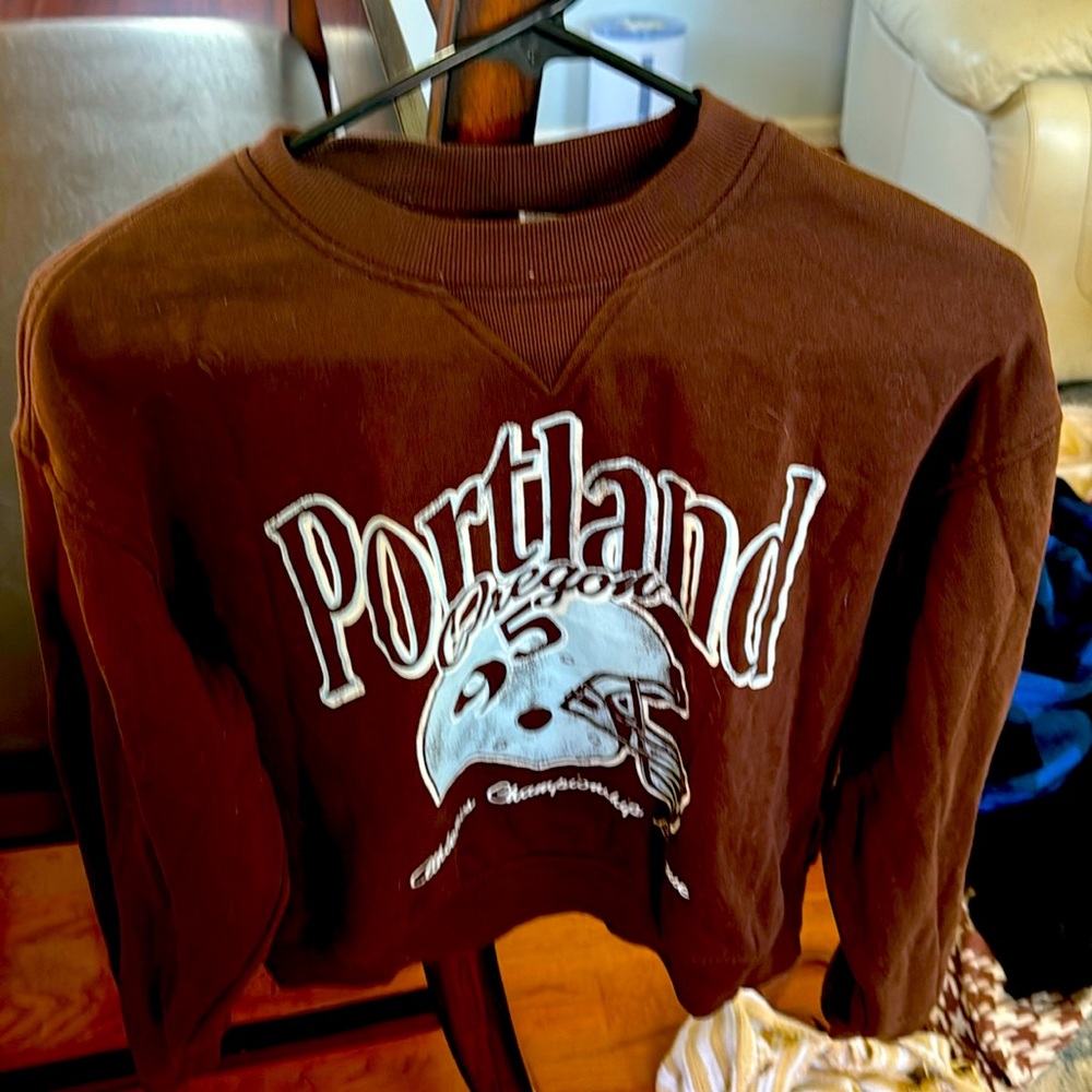 Brown crewneck